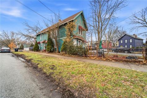 3202 Whitman Avenue Cleveland OH 44113