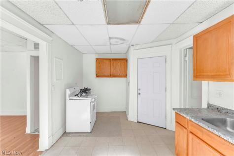 1111 E 76th Street Cleveland OH 44103