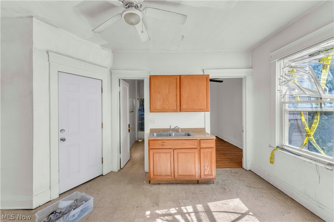 1111 E 76th Street Cleveland OH 44103