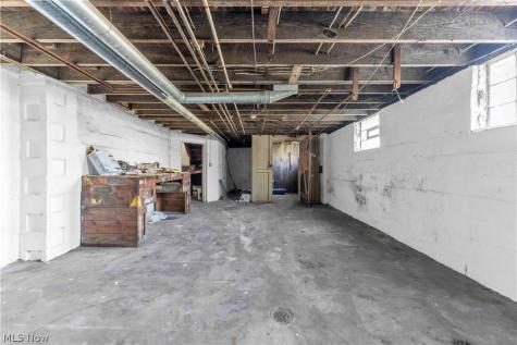 1111 E 76th Street Cleveland OH 44103
