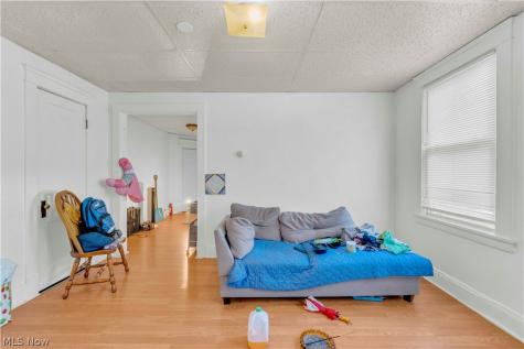 1111 E 76th Street Cleveland OH 44103