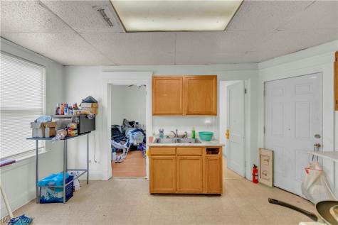 1111 E 76th Street Cleveland OH 44103