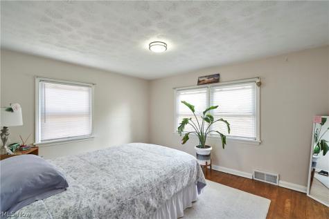 2007 31st Street NW Canton OH 44709