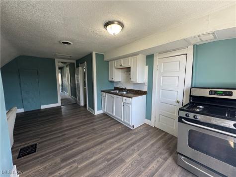 1346 E 82nd Street Cleveland OH 44103