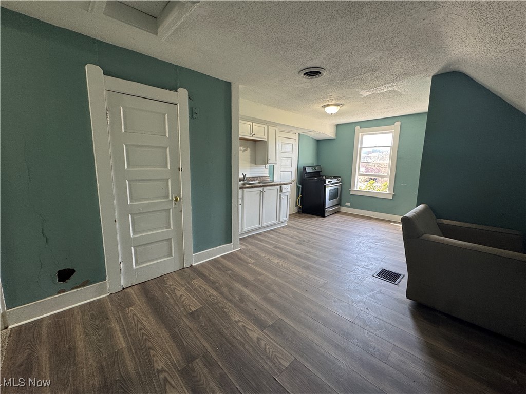 1346 E 82nd Street Cleveland OH 44103