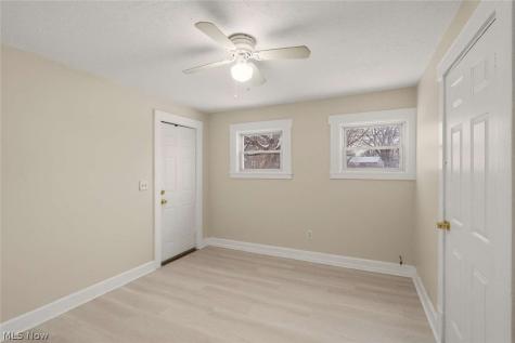 1714 Castle Avenue Cleveland OH 44113