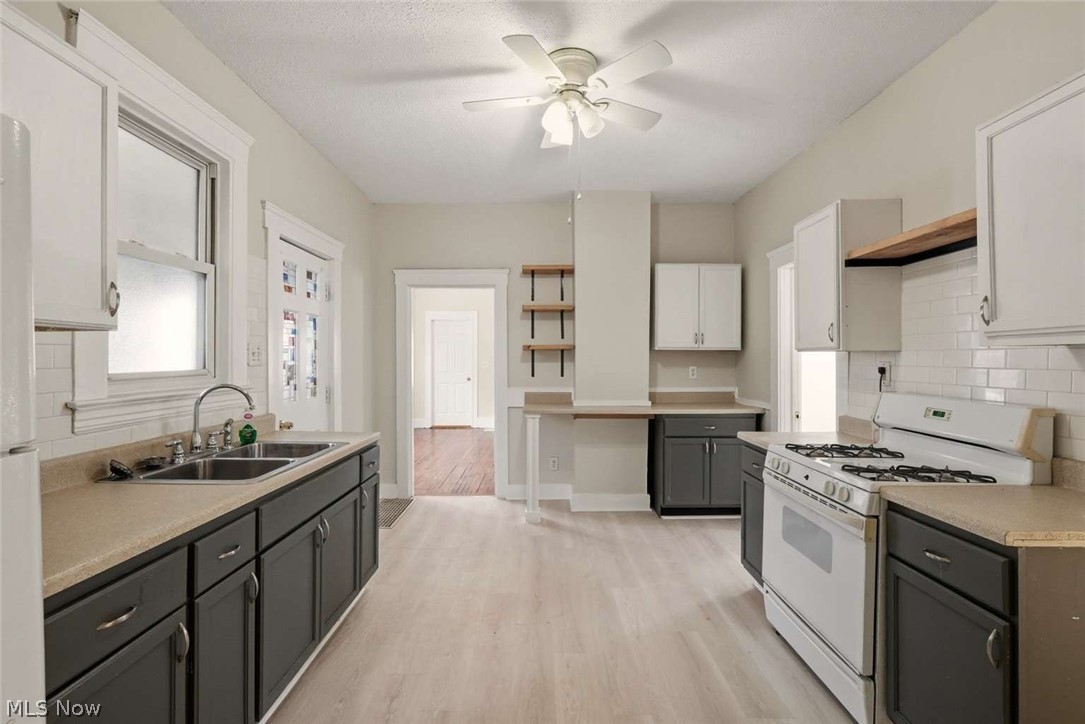 1714 Castle Avenue Cleveland OH 44113