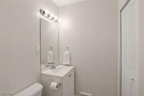 1714 Castle Avenue Cleveland OH 44113