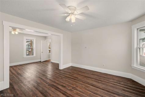 1714 Castle Avenue Cleveland OH 44113