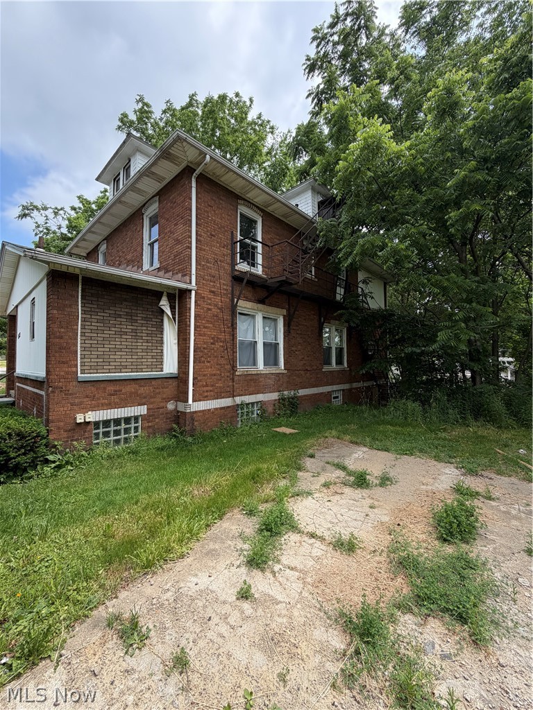 1413 East Avenue Akron OH 44307