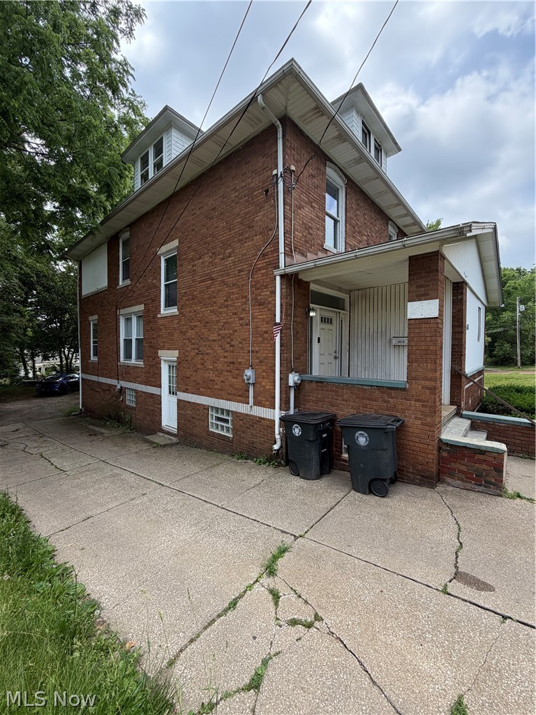 1413 East Avenue Akron OH 44307