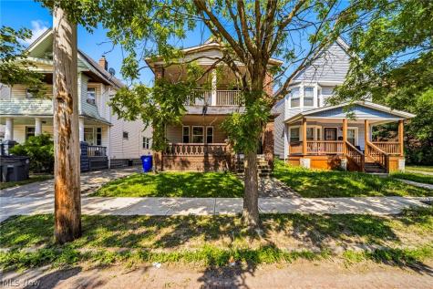 2902 E 119th Street Cleveland OH 44120