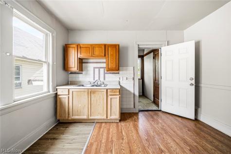 2902 E 119th Street Cleveland OH 44120