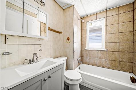 2902 E 119th Street Cleveland OH 44120
