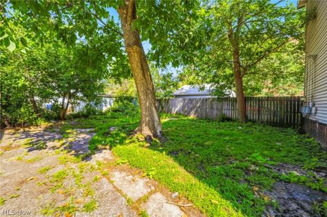 2902 E 119th Street Cleveland OH 44120