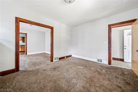 2902 E 119th Street Cleveland OH 44120