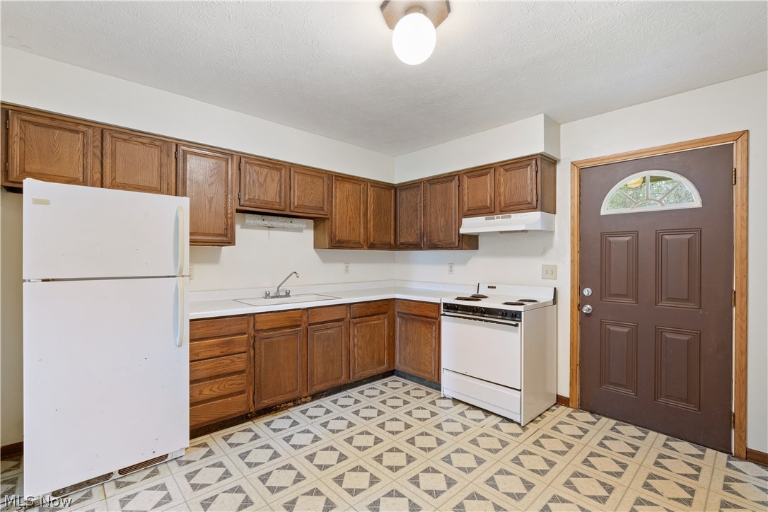 6777 Mahoning Avenue NW Warren OH 44481