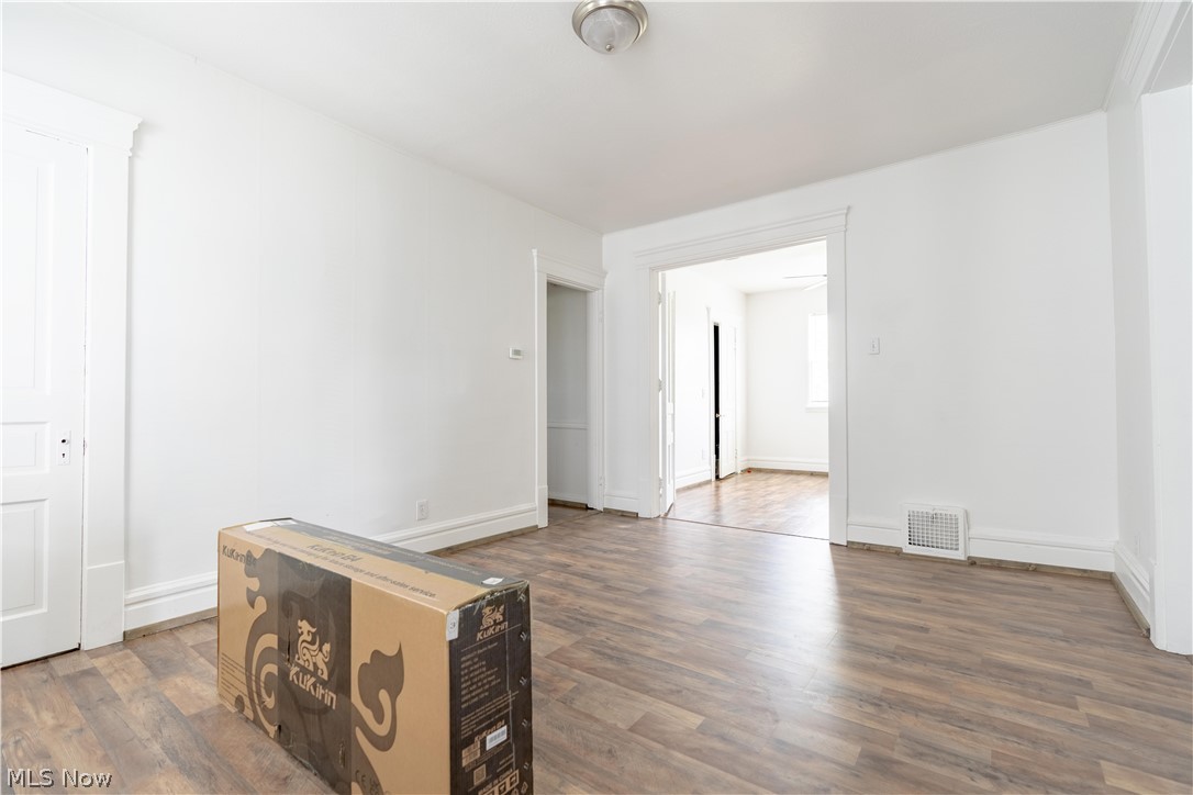 64 Diamond Avenue Barberton OH 44203