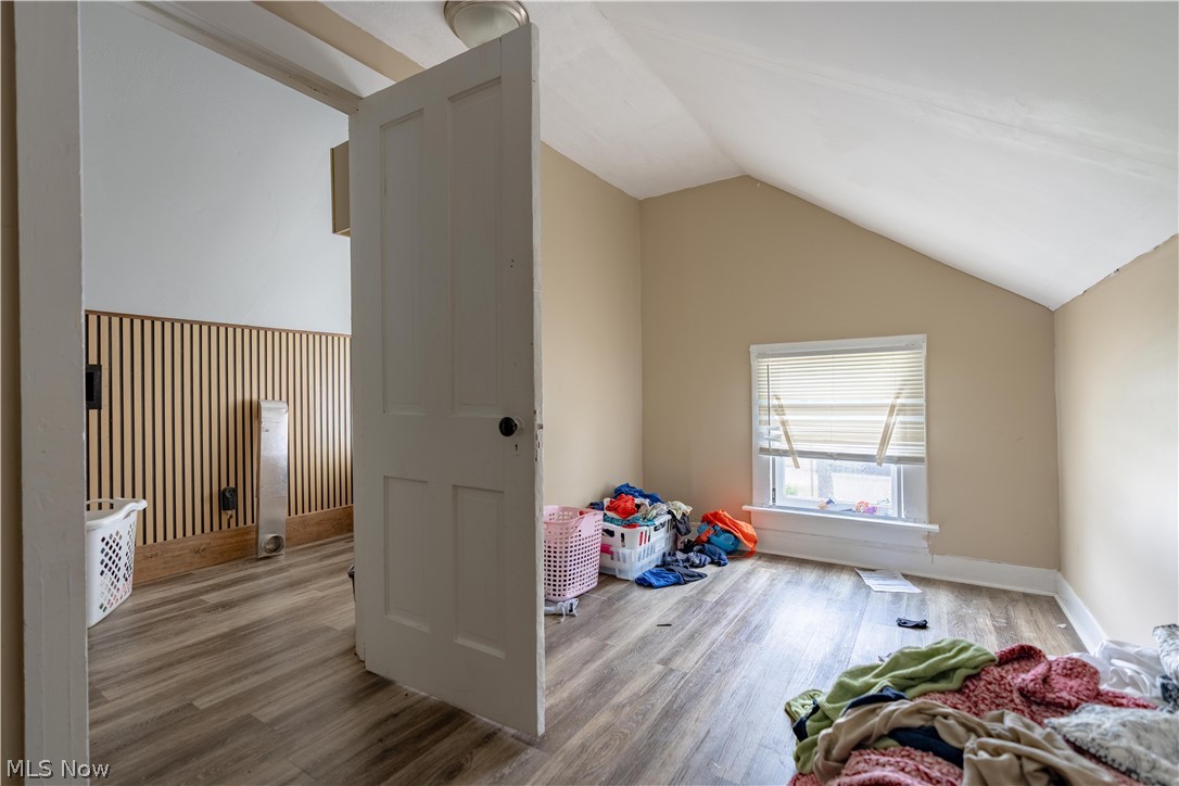 64 Diamond Avenue Barberton OH 44203