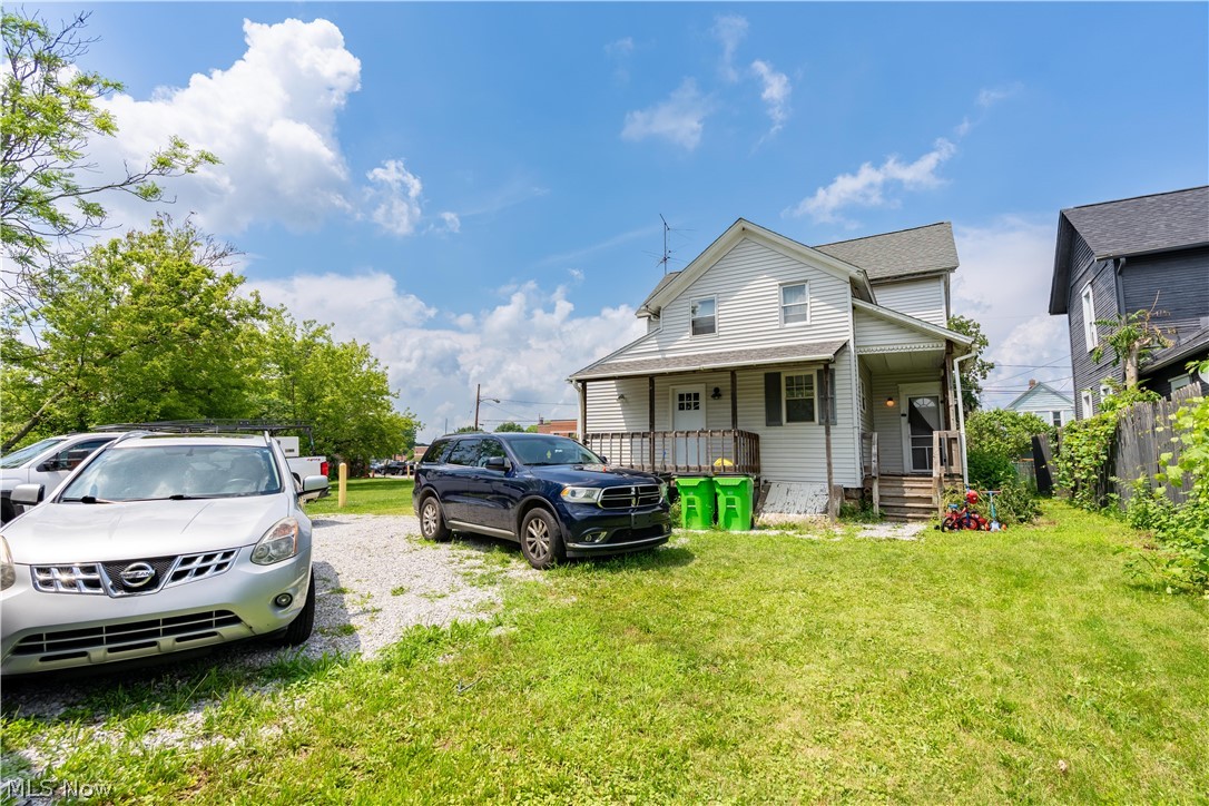 64 Diamond Avenue Barberton OH 44203
