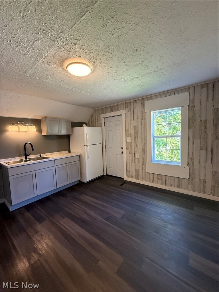 414 Harbor Conneaut OH 44030