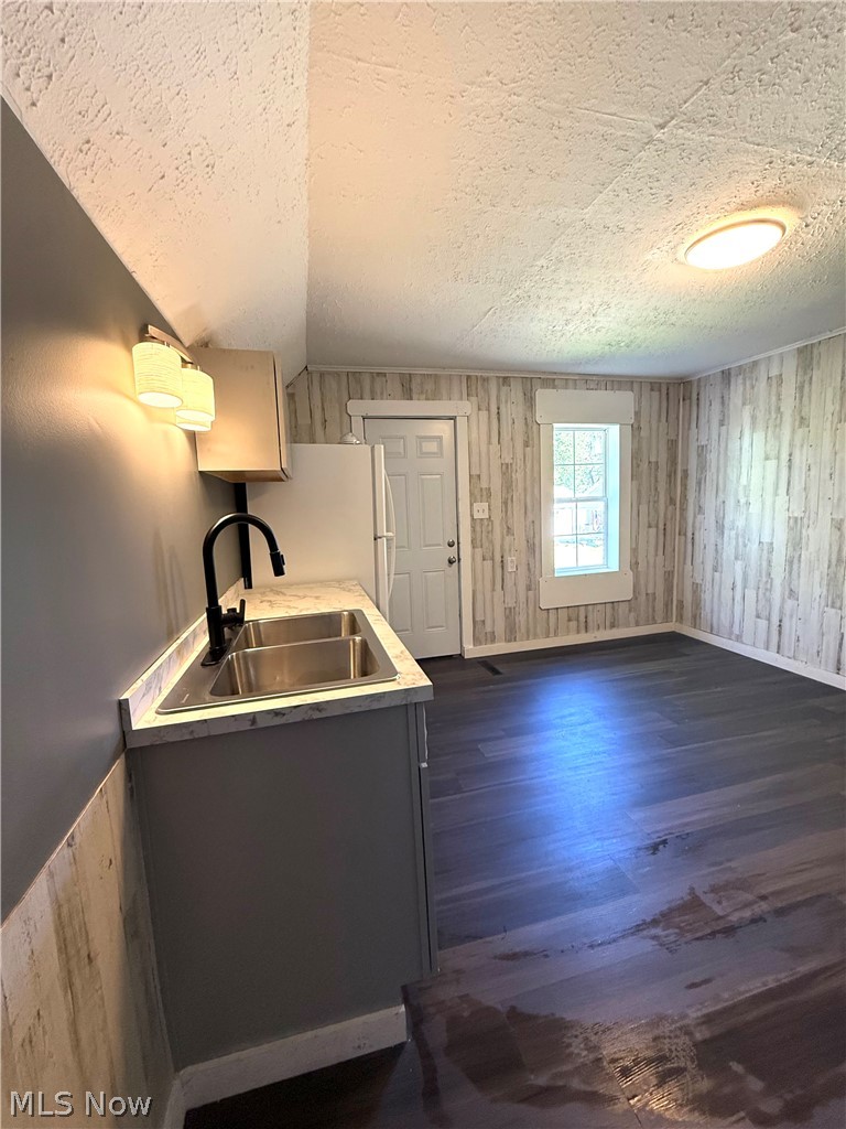 414 Harbor Conneaut OH 44030