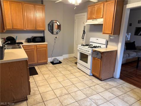 822 Wallace Avenue SE Massillon OH 44646