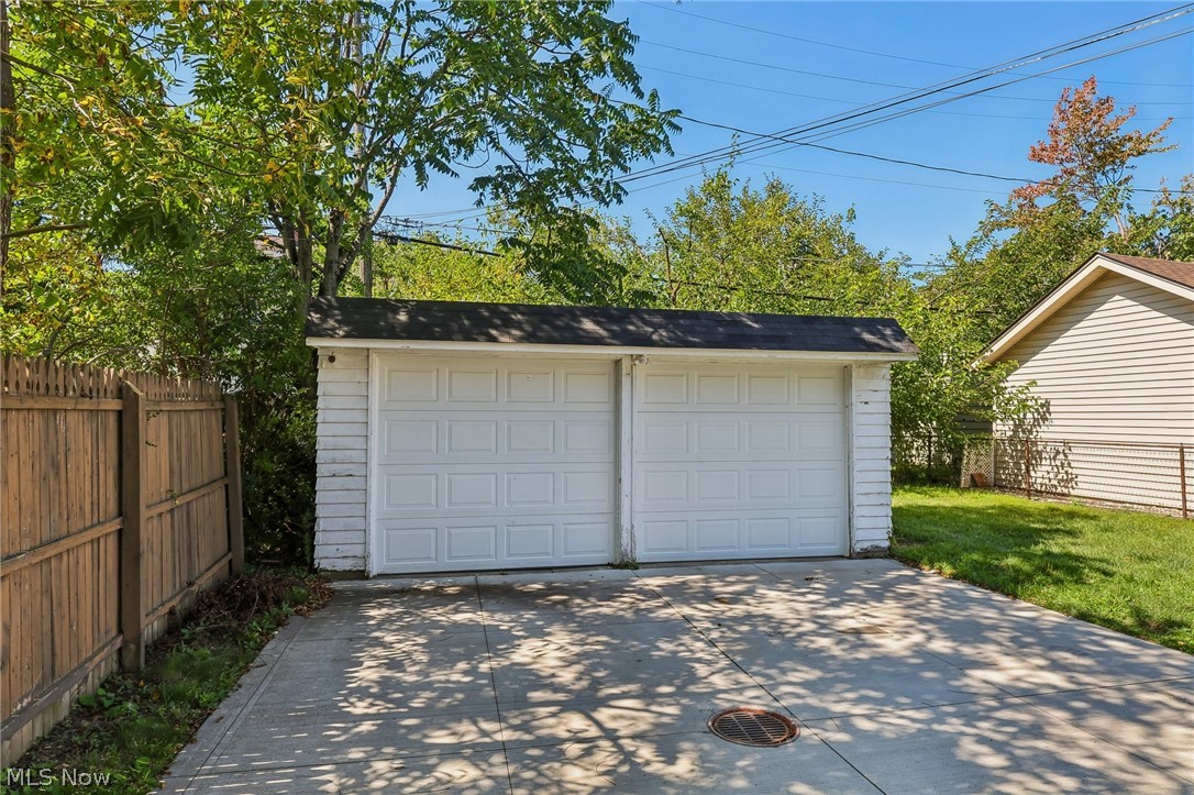 2022 Bunts Road Lakewood OH 44107