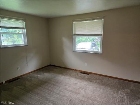 4315-4317 Marks Avenue Rootstown OH 44272