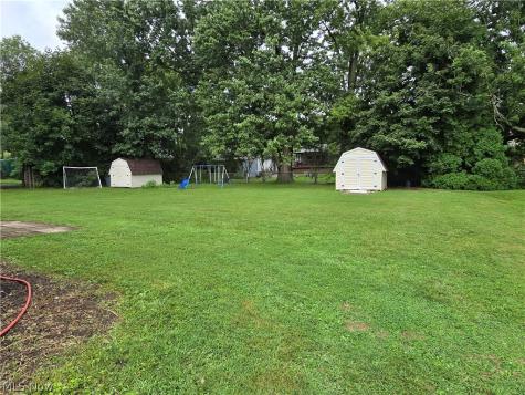 4315-4317 Marks Avenue Rootstown OH 44272