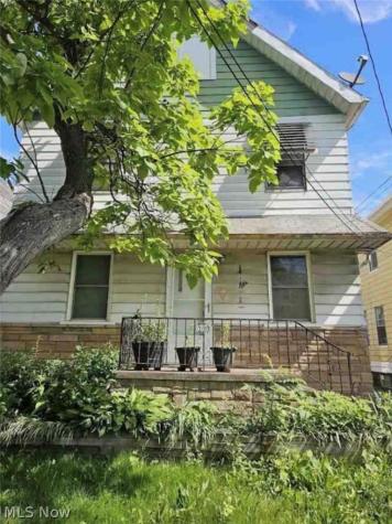 6801 Clement Avenue Cleveland OH 44105