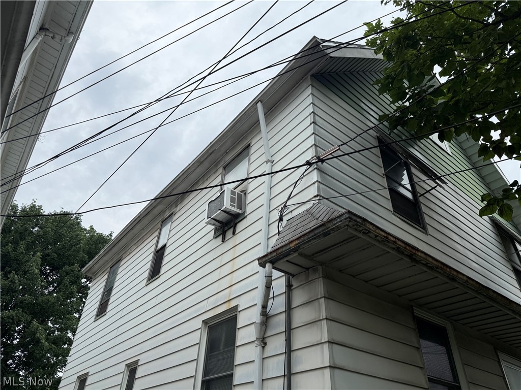 6801 Clement Avenue Cleveland OH 44105