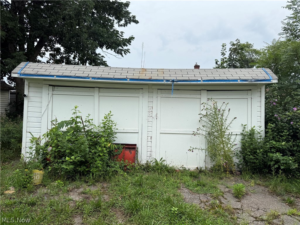 6801 Clement Avenue Cleveland OH 44105