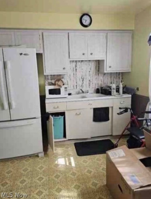 6801 Clement Avenue Cleveland OH 44105