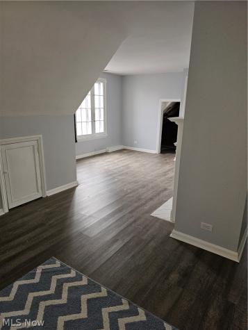 832 Hoover Road Cleveland OH 44119