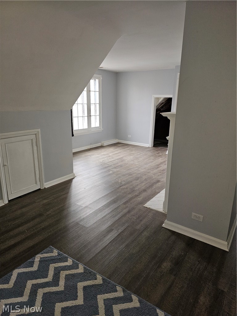 832 Hoover Road Cleveland OH 44119