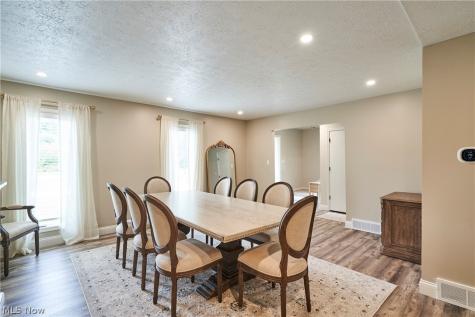 64 Ridgewood Road Wadsworth OH 44281