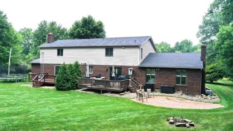 64 Ridgewood Road Wadsworth OH 44281