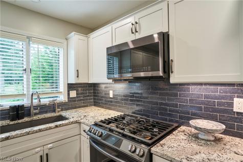 64 Ridgewood Road Wadsworth OH 44281