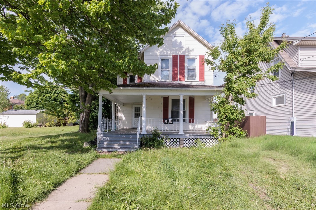 526-528 Hamilton Avenue Lorain OH 44052