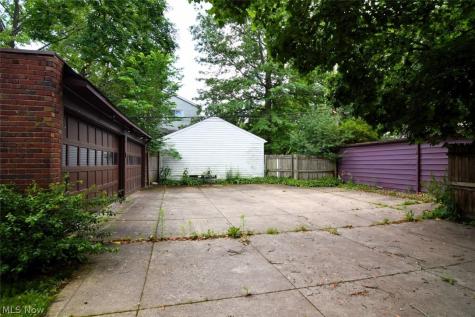 19000 Winslow Road Shaker Heights OH 44122