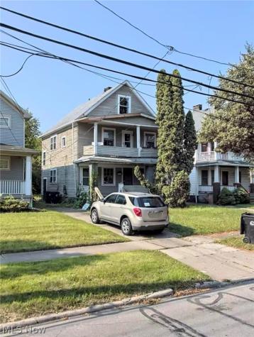 14218 Westropp Avenue Cleveland OH 44110