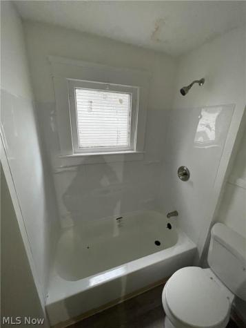 14218 Westropp Avenue Cleveland OH 44110