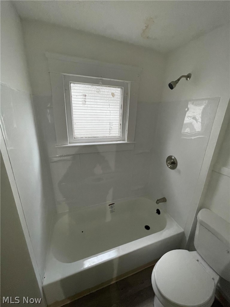14218 Westropp Avenue Cleveland OH 44110