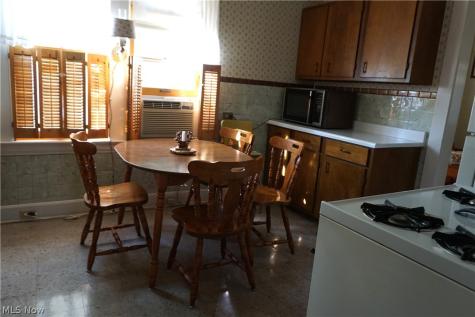 19708 Shawnee Avenue S Cleveland OH 44119