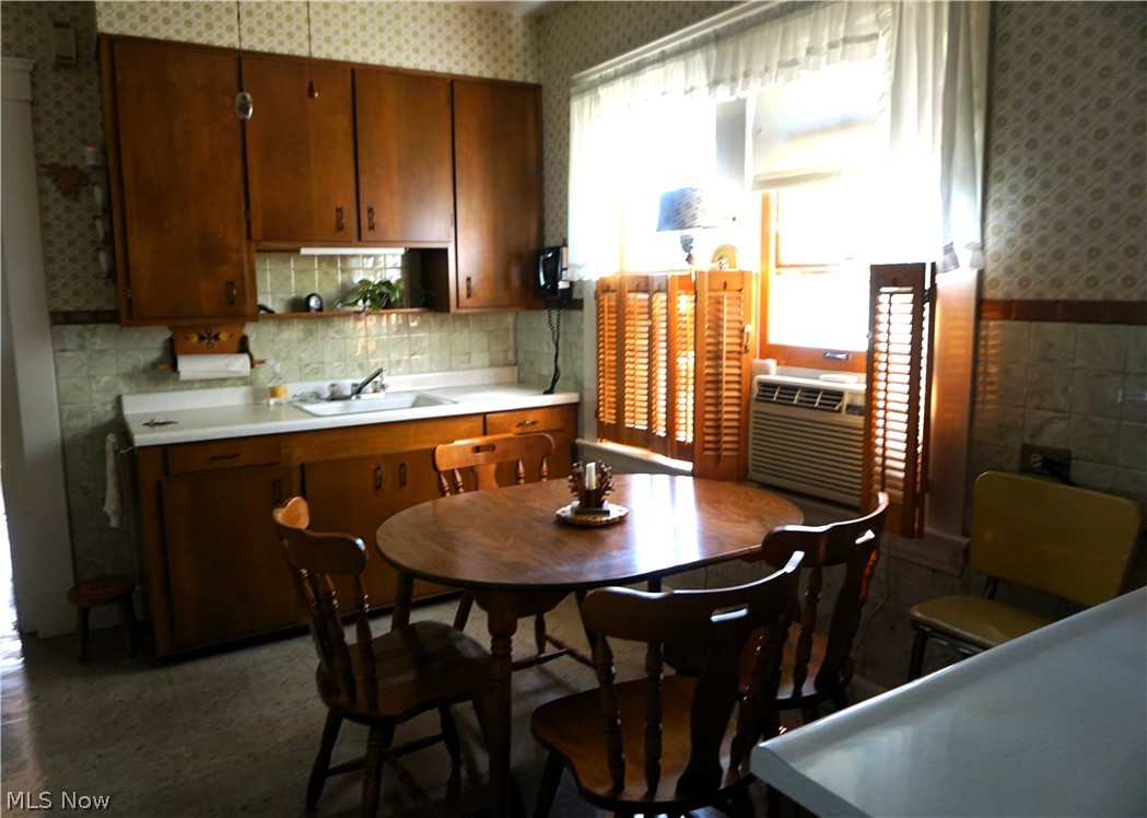 19708 Shawnee Avenue S Cleveland OH 44119