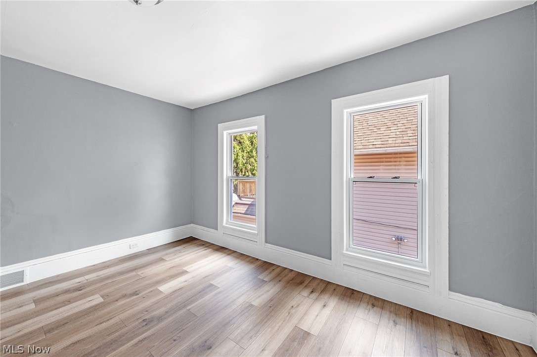 2612 Daisy Avenue Cleveland OH 44109