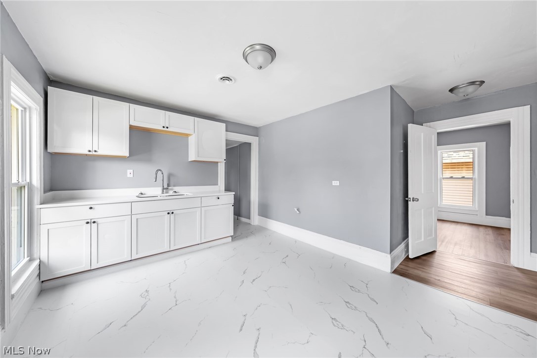 2612 Daisy Avenue Cleveland OH 44109