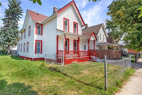2612 Daisy Avenue Cleveland OH 44109