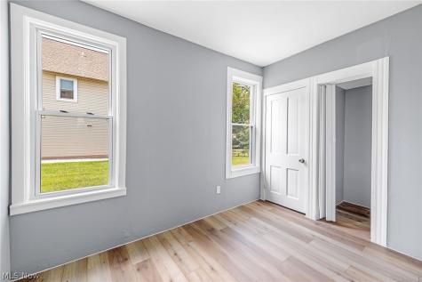2612 Daisy Avenue Cleveland OH 44109